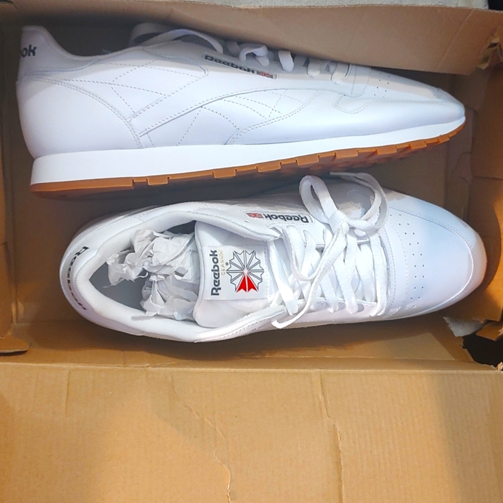 Men's size 14, classic Reebok